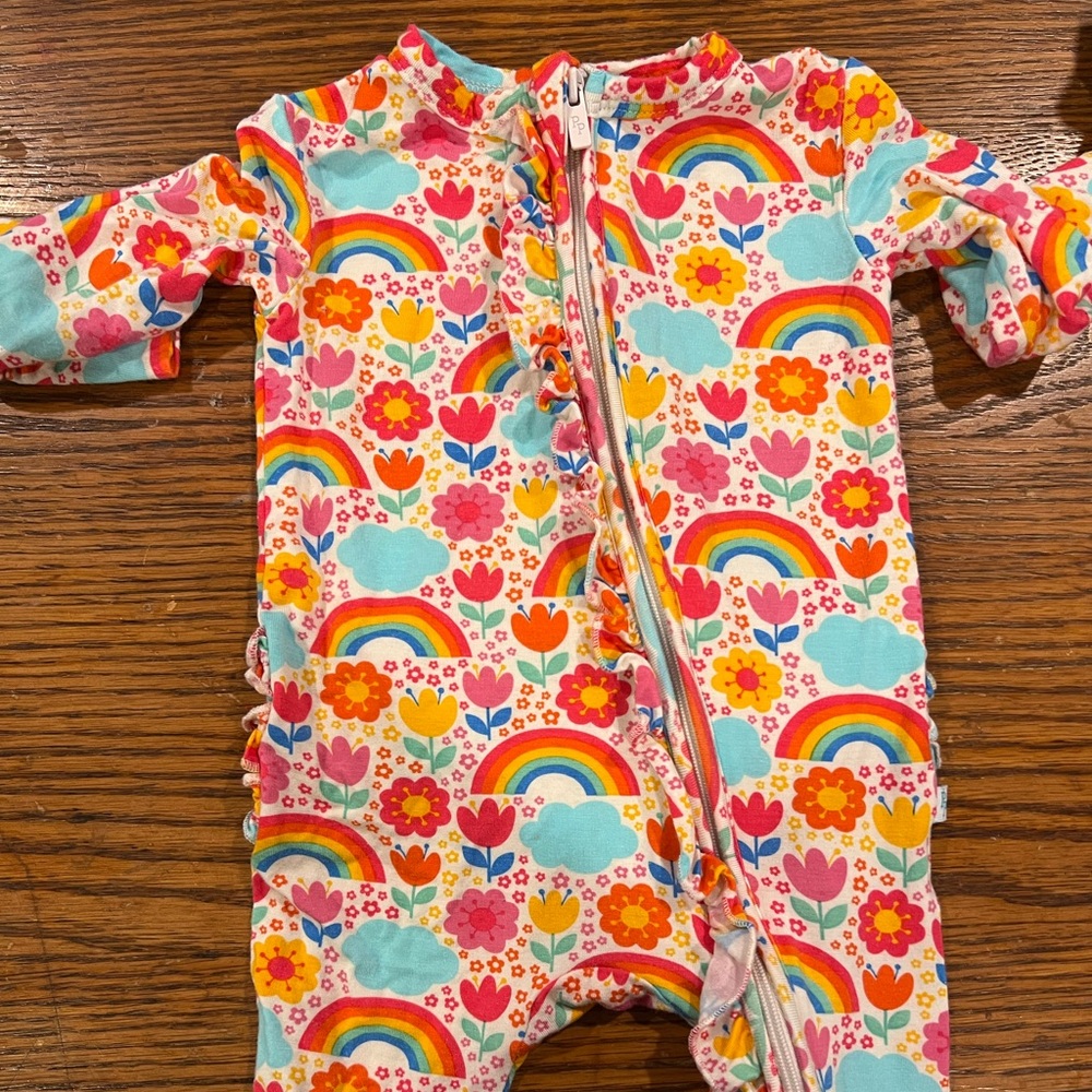 Posh Peanut Rainbow 🌈 Ruffle Zippy